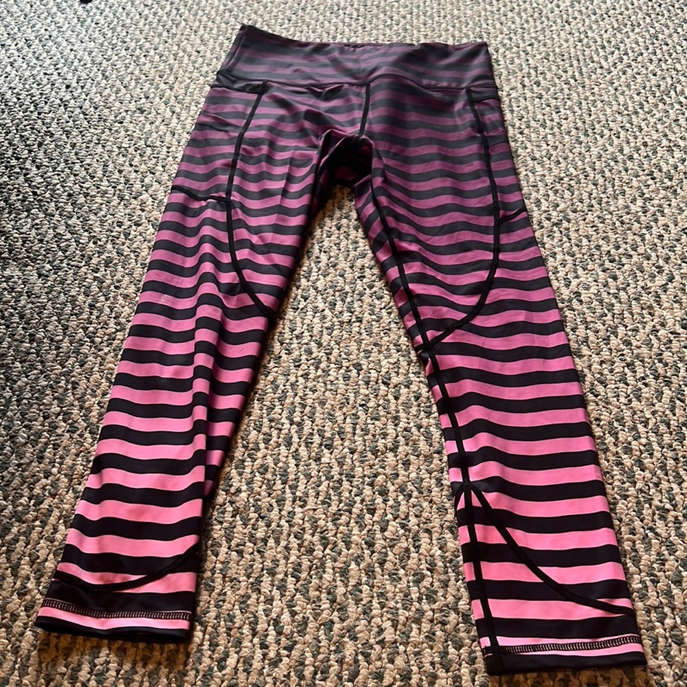 Zyia stripe leggings
